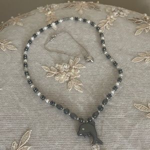 Necklace and bracelet set